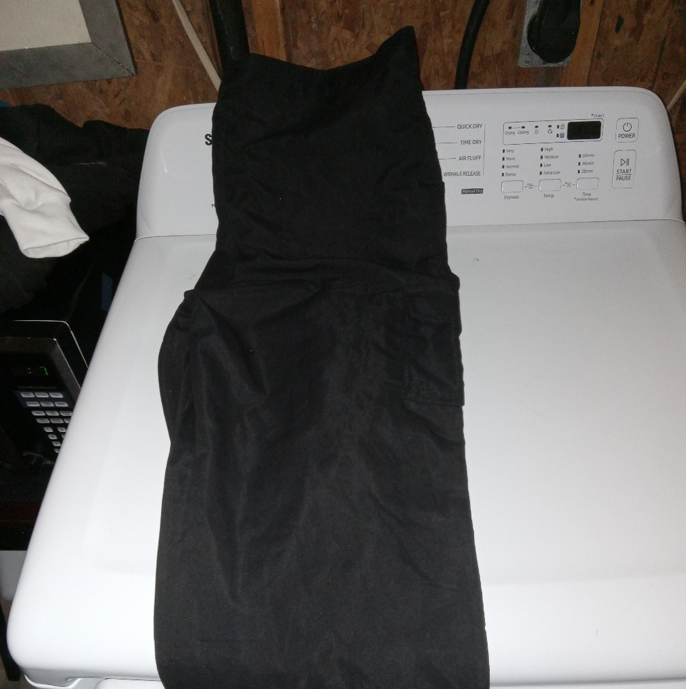 Black men's cargo pants